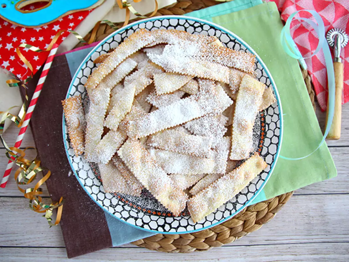 Chiacchiere di carnevale – italienske bugnes bagt i ovnen