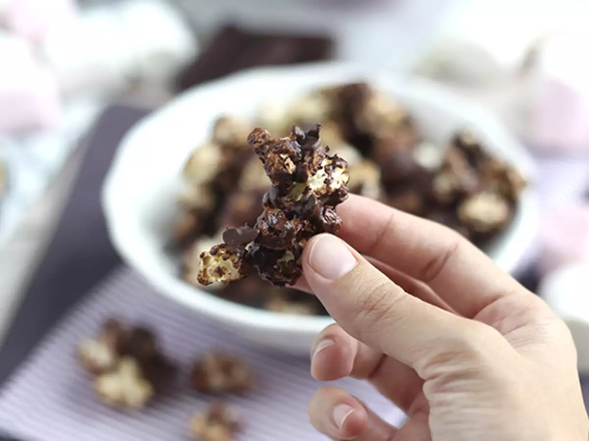 Chokoladepopcorn med skumfiduser - foto 3
