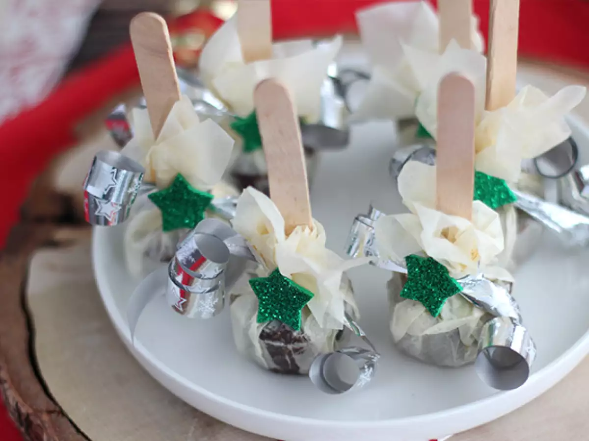 Chokoladeslikkepinde til varm kakao: mørk chokolade og Carambar - foto 4