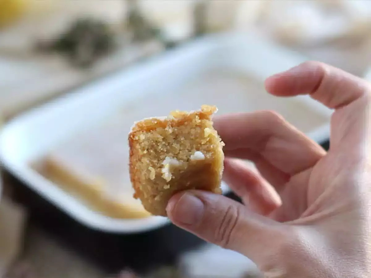 Citronbrownie med havregryn og citronglasur - foto 3