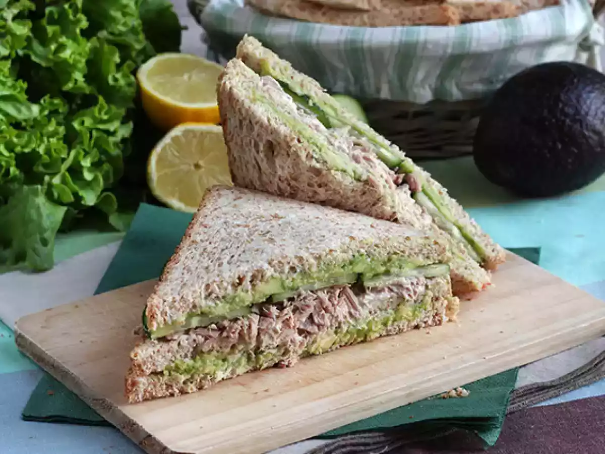 Club sandwich med tun og avocado - foto 3