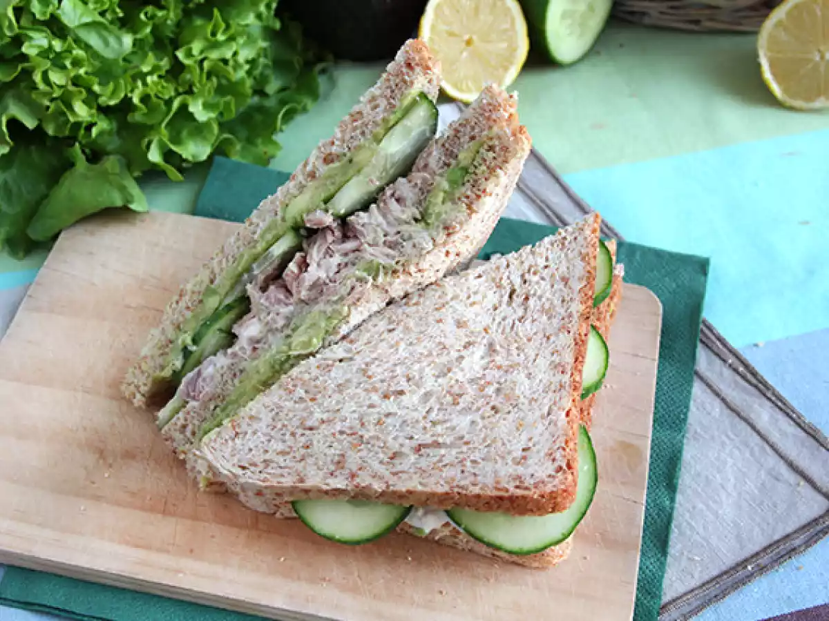 Club sandwich med tun og avocado - foto 4