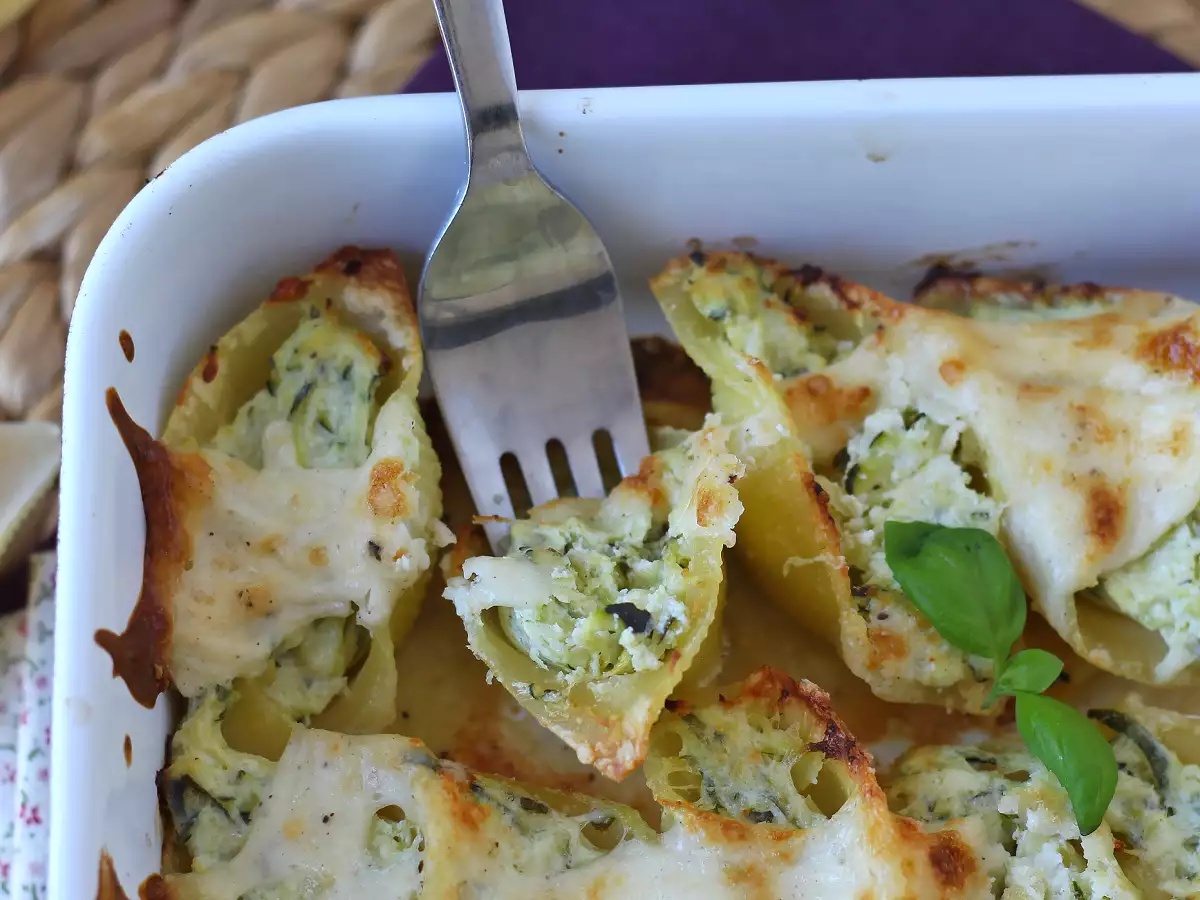 Conchiglioni fyldt med ricotta, courgetter og citron: cremet og gratineret i ovnen - foto 4