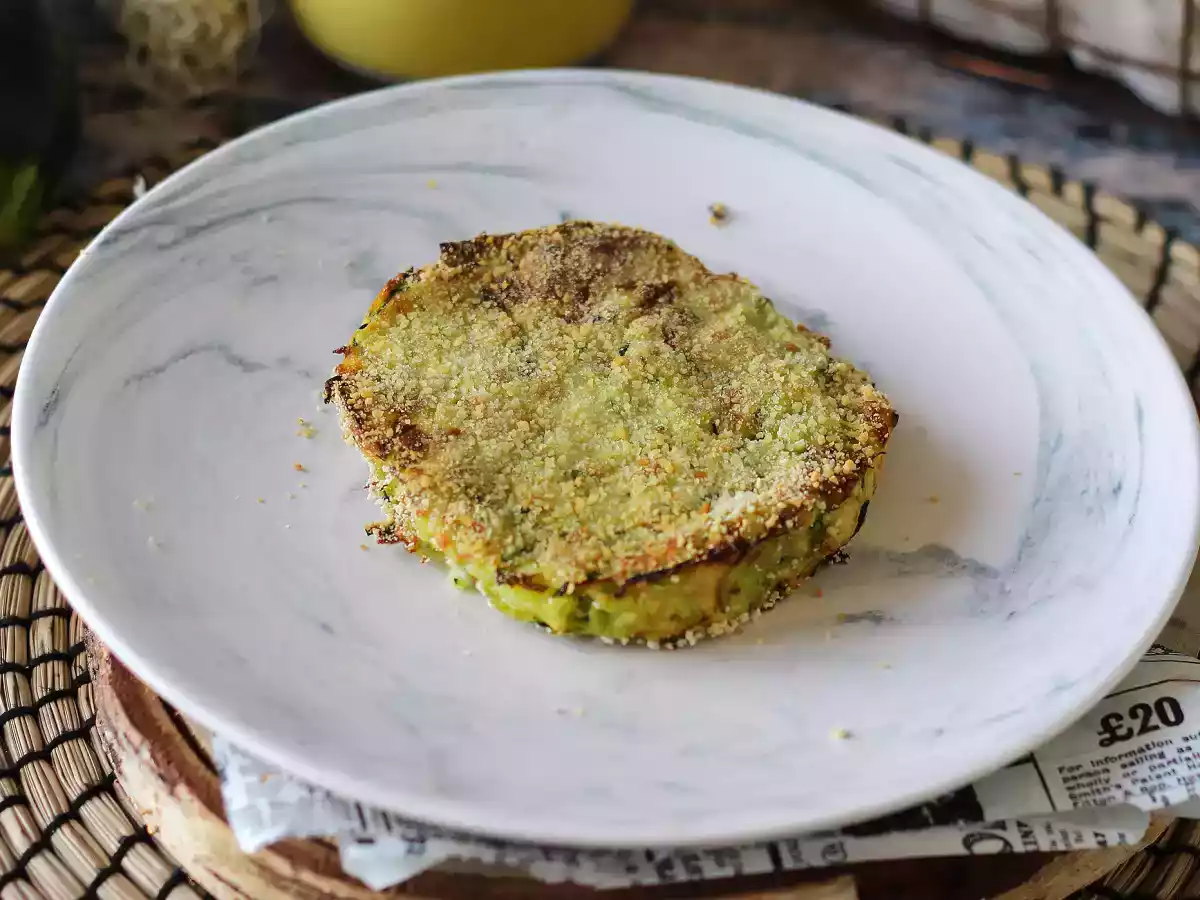 Courgette- og kartoffelburger i airfryer