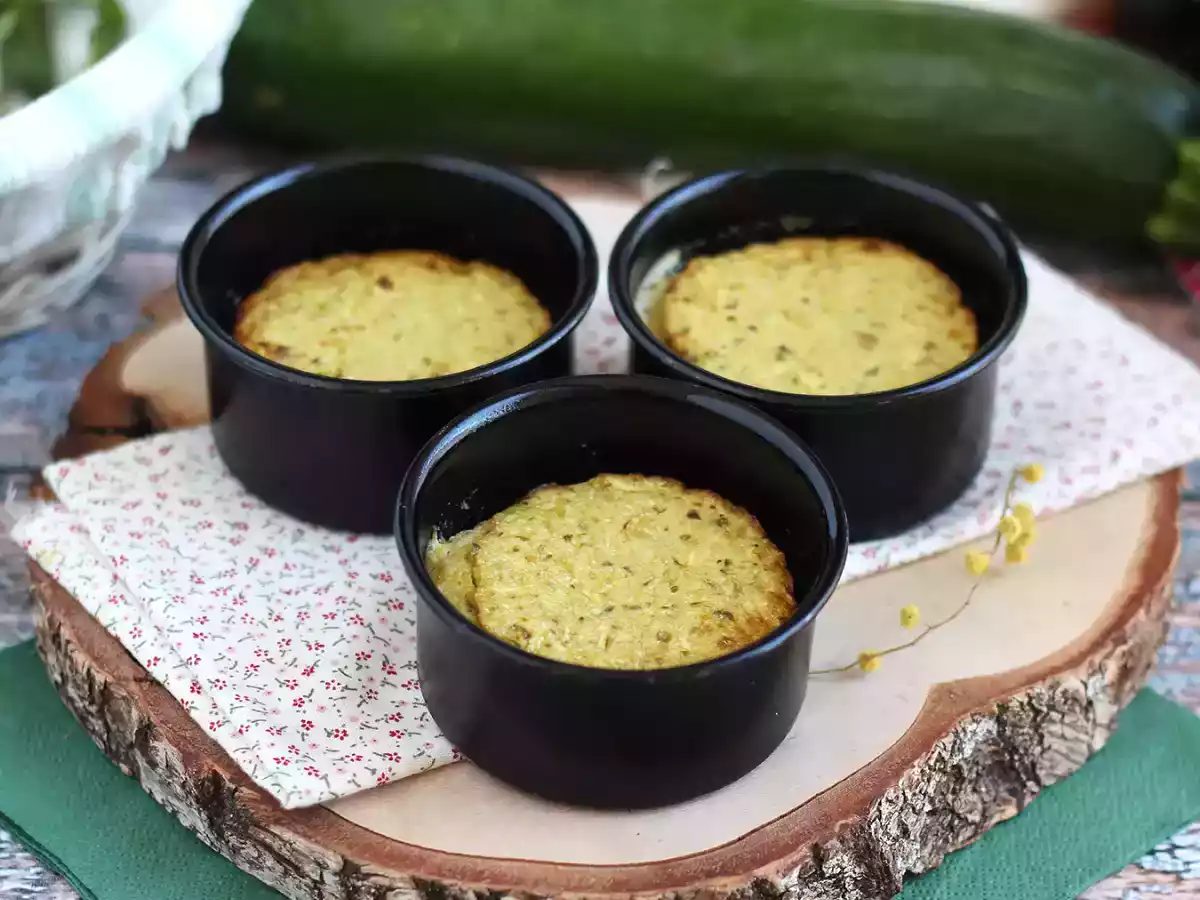 Courgette- og pestoflans - glutenfri