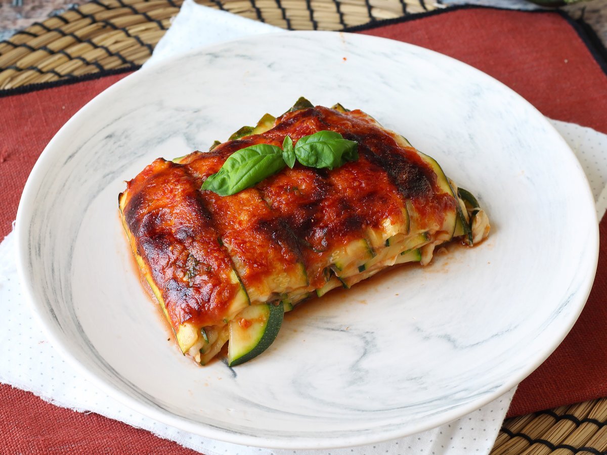 Courgette parmigiana i air fryer: hurtig, let og sprød - foto 4
