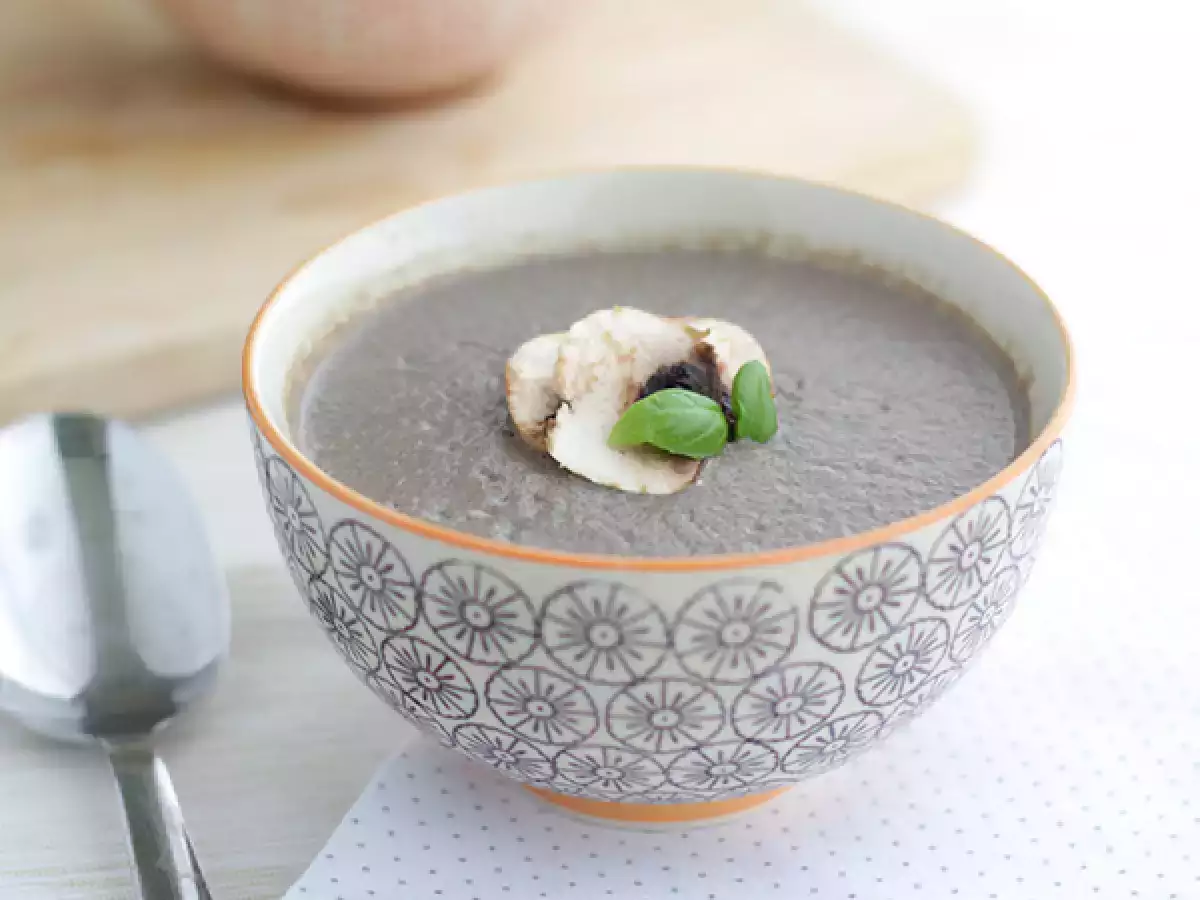 Cremet champignonsuppe