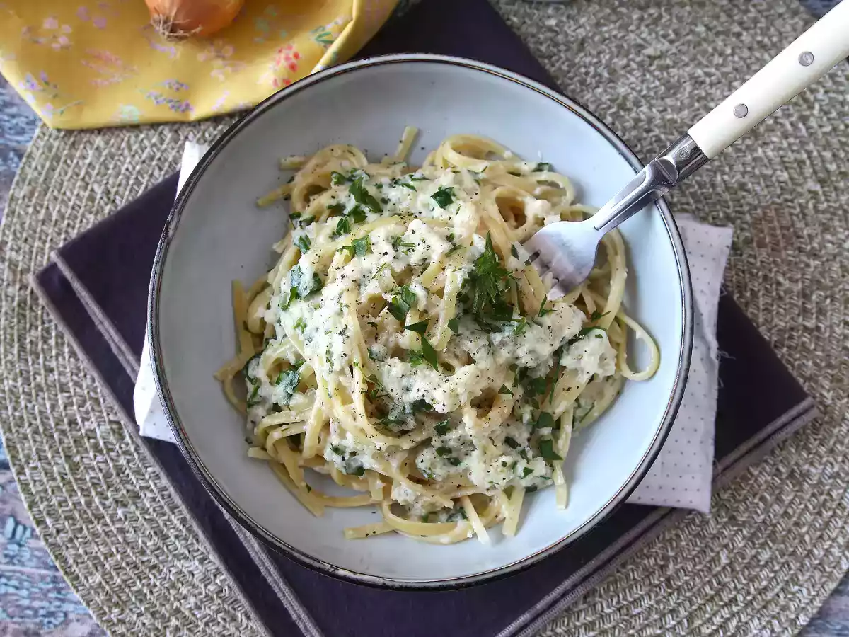 Cremet løgpasta: en velsmagende og superbillig forret! - foto 2