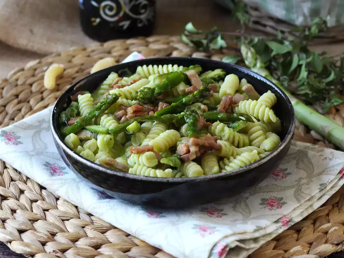 Cremet pasta med asparges og pancetta – nem og lækker opskrift - foto 4