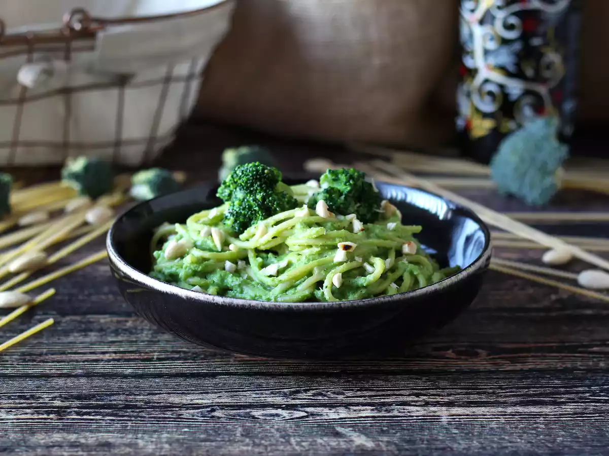 Cremet pasta med broccoli og mandler: en lettilberedt og velsmagende ret - foto 4