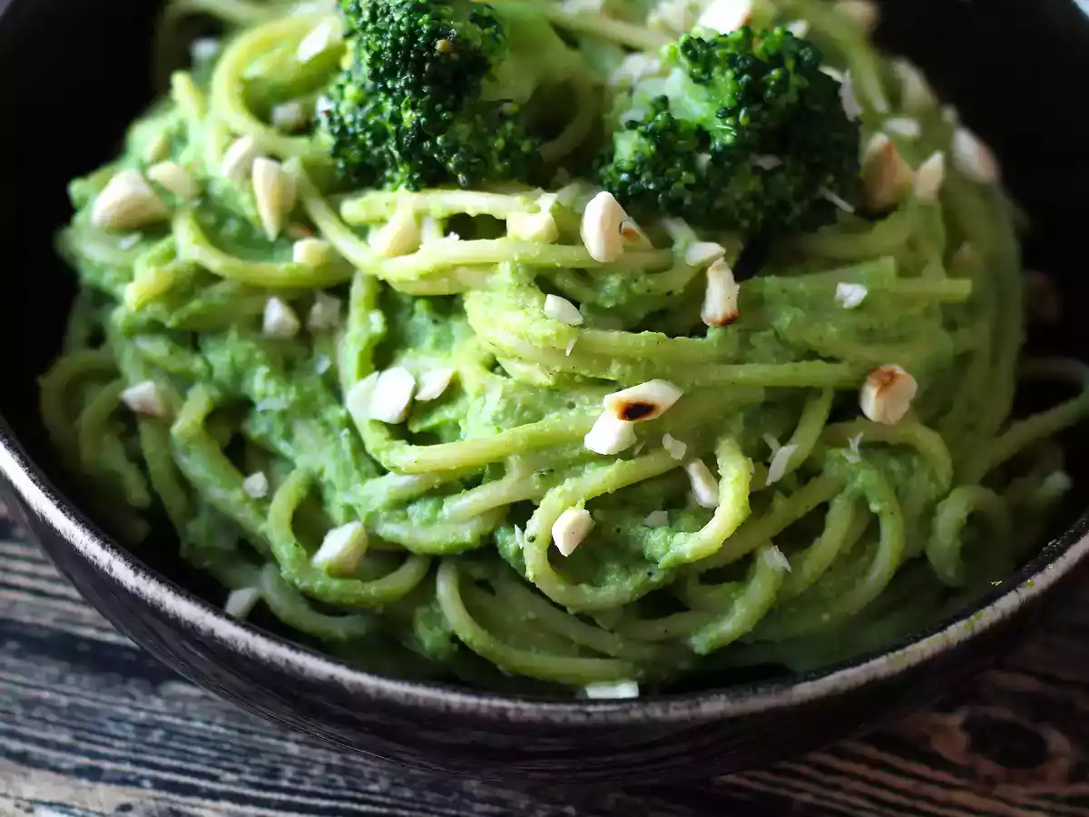 Cremet pasta med broccoli og mandler: en lettilberedt og velsmagende ret - foto 6