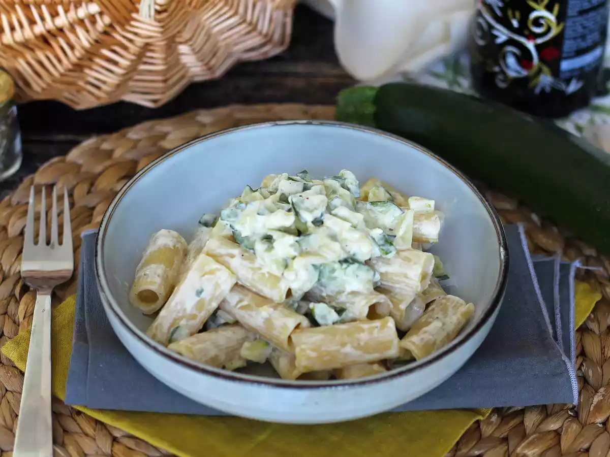 Cremet pasta med courgetter, velsmagende og meget hurtig opskrift - foto 2