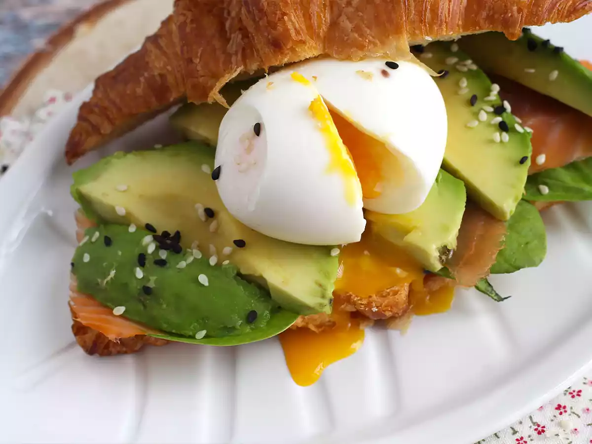 Croissant brunch-sandwich - foto 3