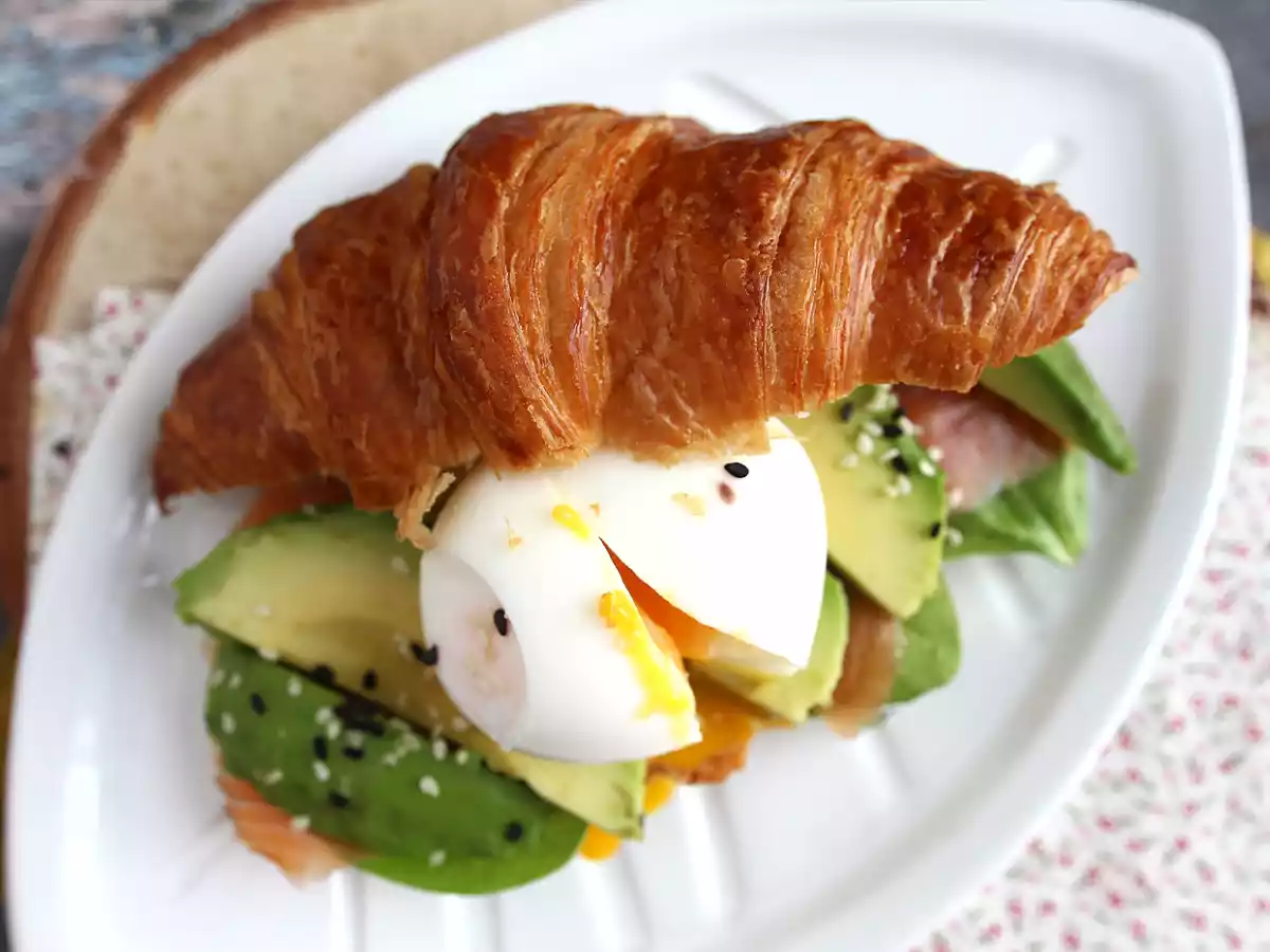 Croissant brunch-sandwich - foto 4