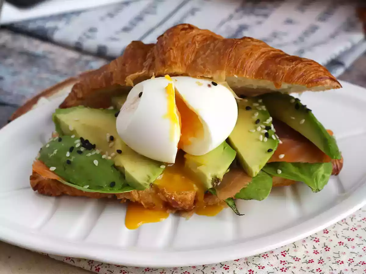 Croissant brunch-sandwich - foto 5