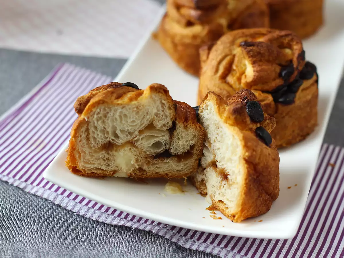Cruffins – en kombination af croissant og muffin med vaniljecreme og chokolade - foto 6