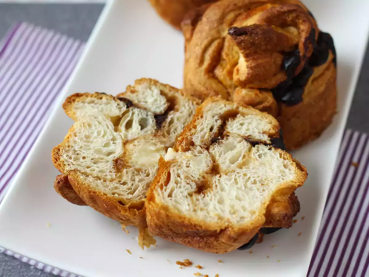 Cruffins – en kombination af croissant og muffin med vaniljecreme og chokolade - foto 8