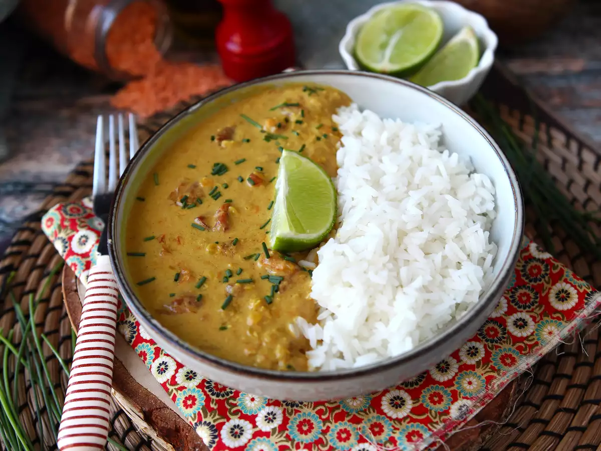 Curry med røde linser og kokosmælk: en nem og cremet opskrift