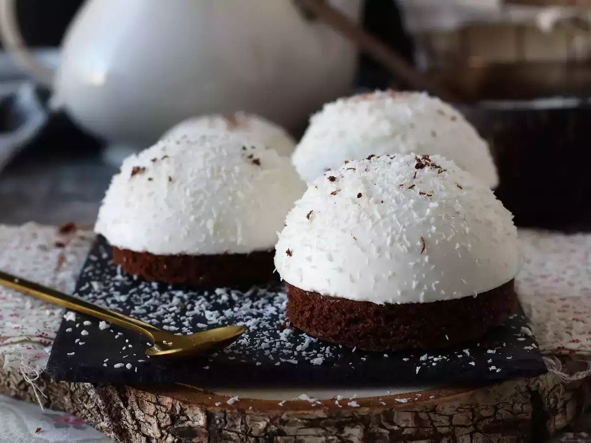 Dessert med chokolade og kokos – blød og sprød!