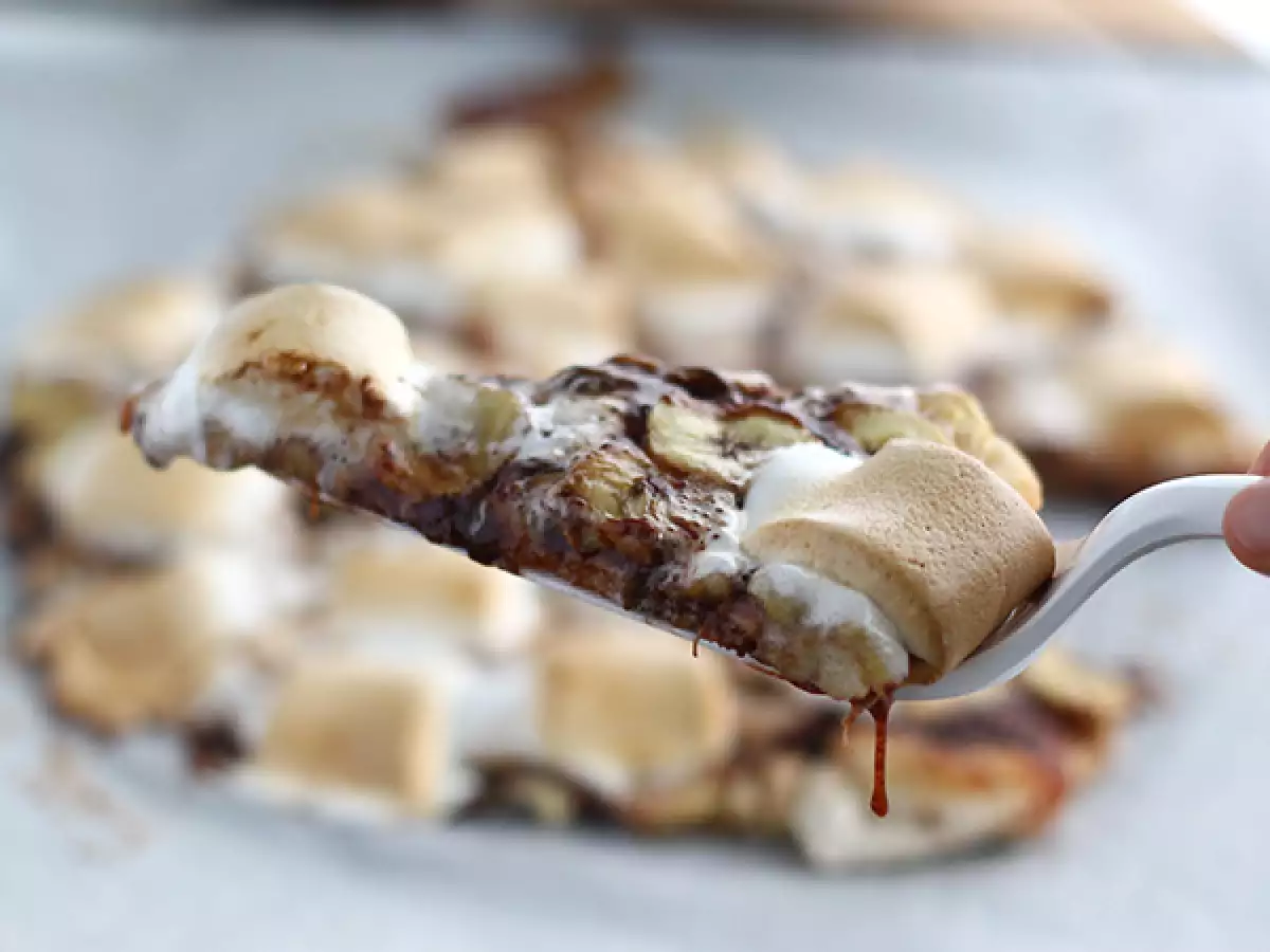Dessertpizza med banan og chokolade - foto 3