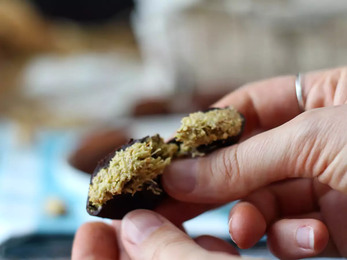 Dubai chewy cookies, den virale opskrift på mochis med pistacie og kadaif-fyld - foto 2