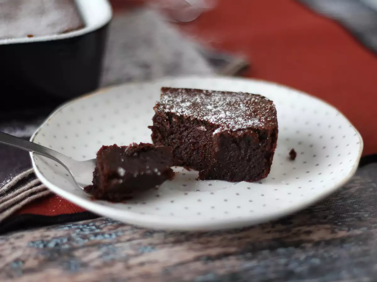Ekstra blød chokolade- og kastanjecremekage med kun 4 ingredienser - foto 5