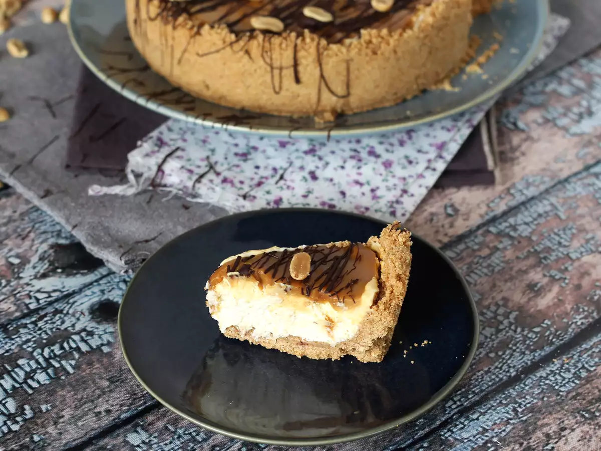 Ekstra lækker Snickers-cheesecake - foto 2
