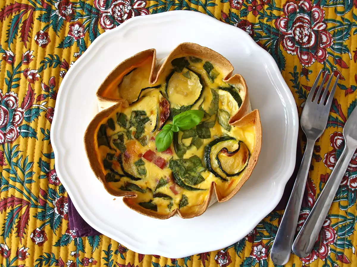 En quiche uden wienerbrød med tortilla? Det er muligt! En let opskrift, der er perfekt til sommeren! - foto 5