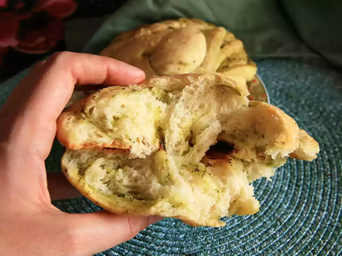 Flettede brødruller med grøn pesto - foto 2