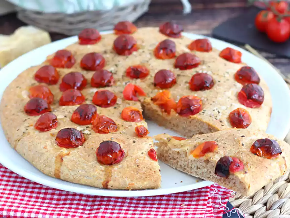 Focaccia med cherrytomater - foto 2