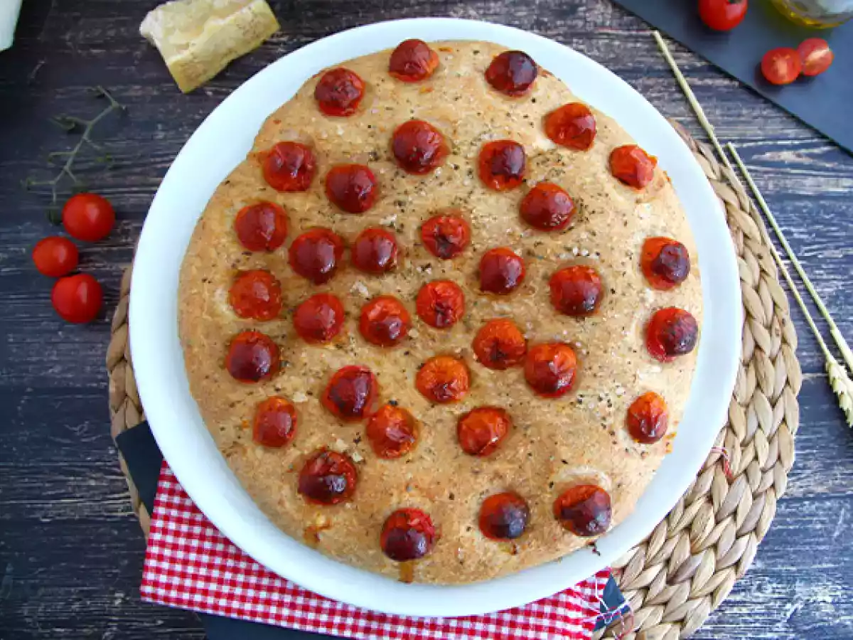 Focaccia med cherrytomater - foto 5