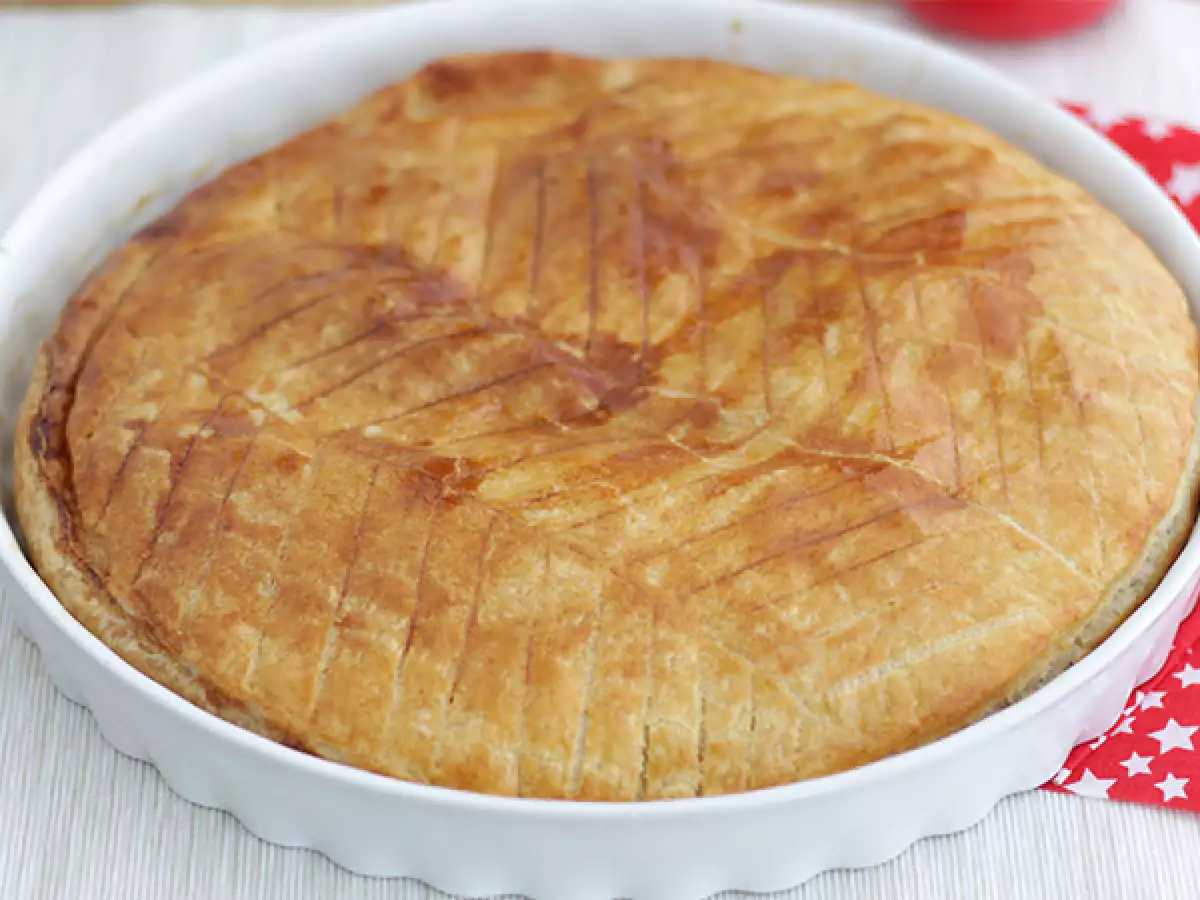 Fransk kongekage med frangipane