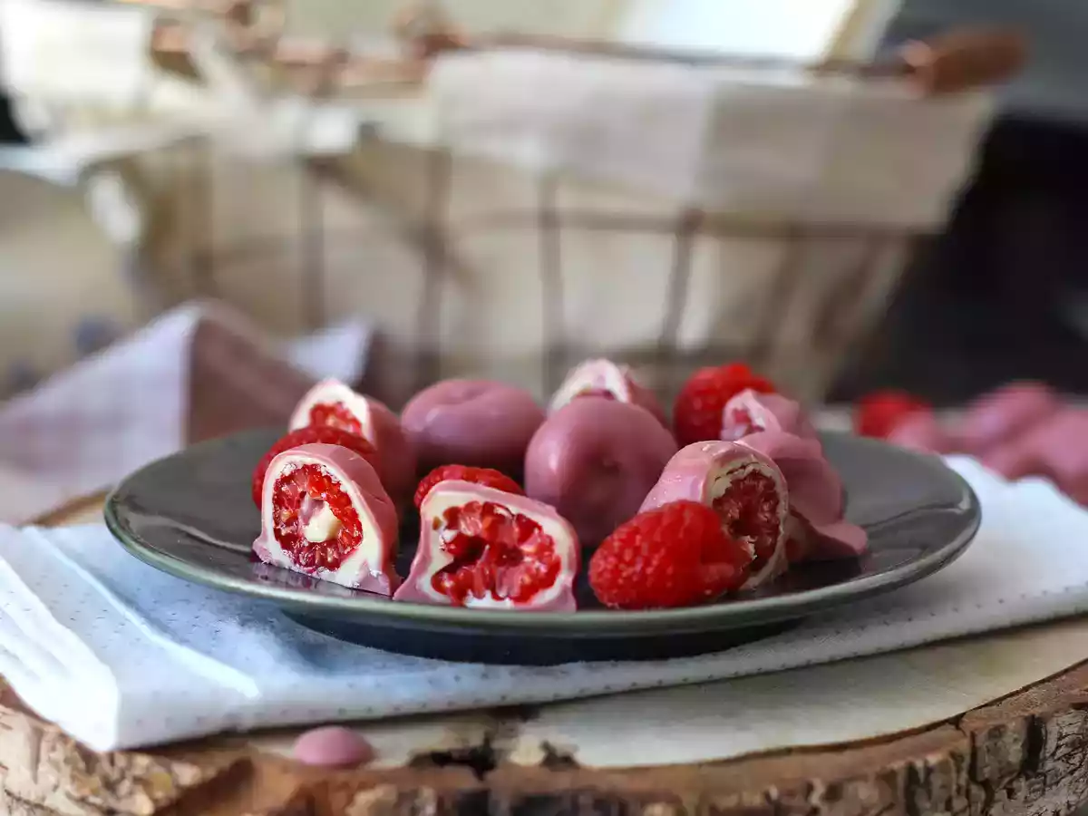 Franui-stil med hindbær, hvid chokolade og rubinrød chokolade - foto 3