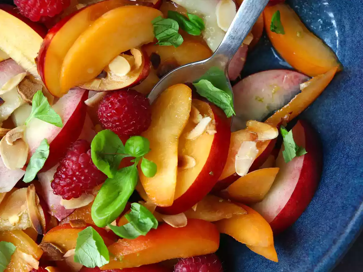 Frugtsalat: fersken, abrikos, hindbær og meget mere! - foto 3