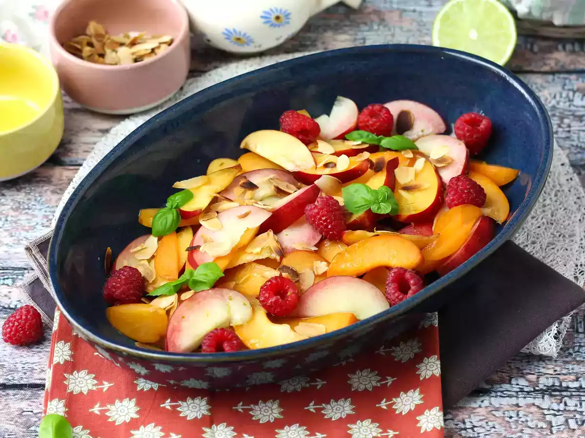 Frugtsalat: fersken, abrikos, hindbær og meget mere! - foto 4