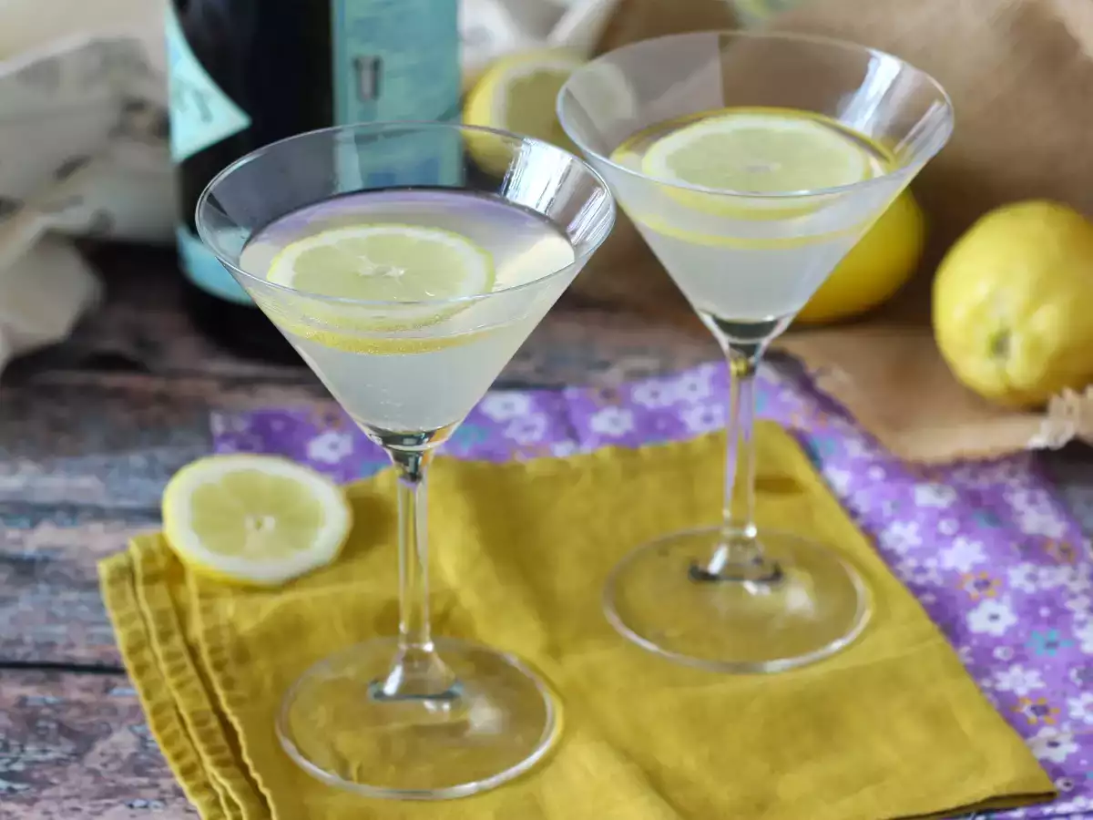 Gin fizz til deling med alle gæster til aperitiffen