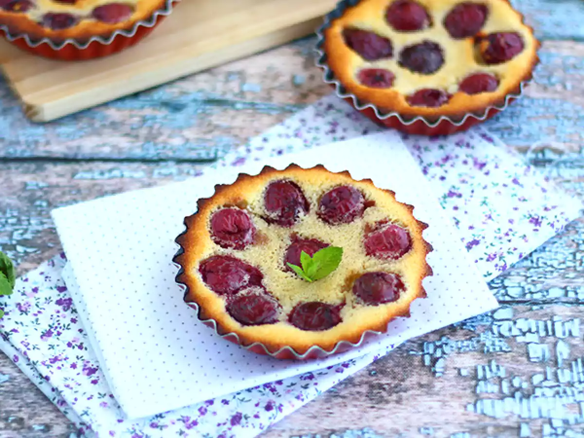 Glutenfri mini-kirsebærclafoutis