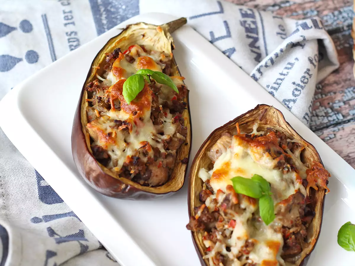 Gratinerede fyldte auberginer med mozzarella - foto 6