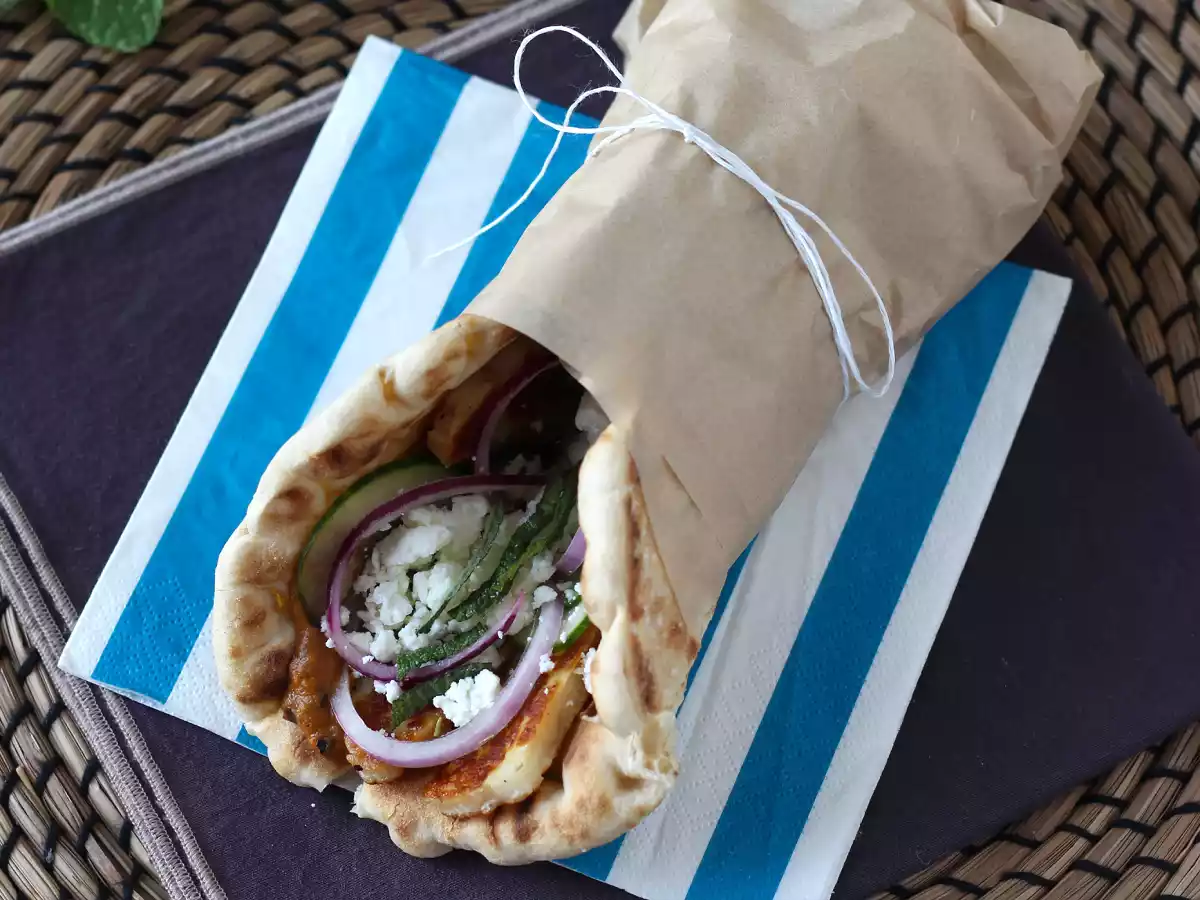 Gyros med halloumi, en vegetarisk version af den græske sandwich! - foto 4