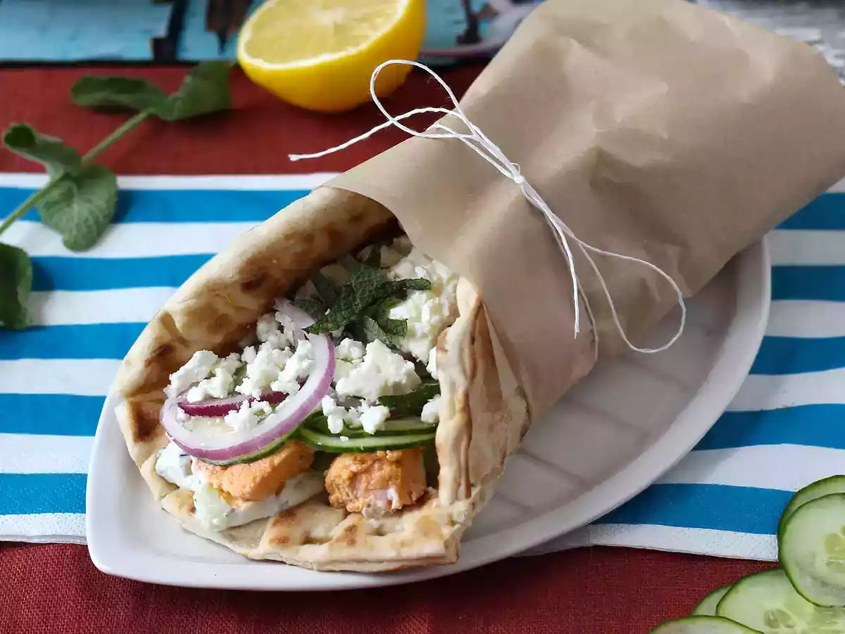 Gyros med laks, den perfekte græske fiskesandwich til sommeren! - foto 5