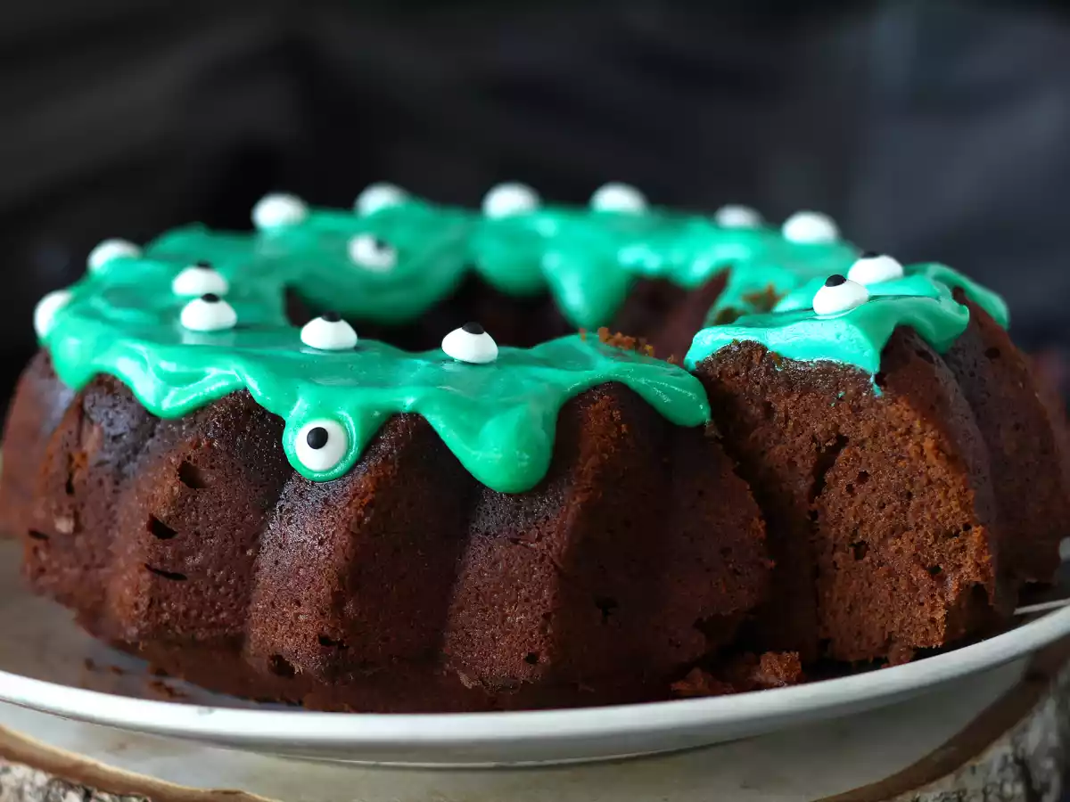 Halloween Bundt-kage, den lækre chokoladebundt-kage - foto 3