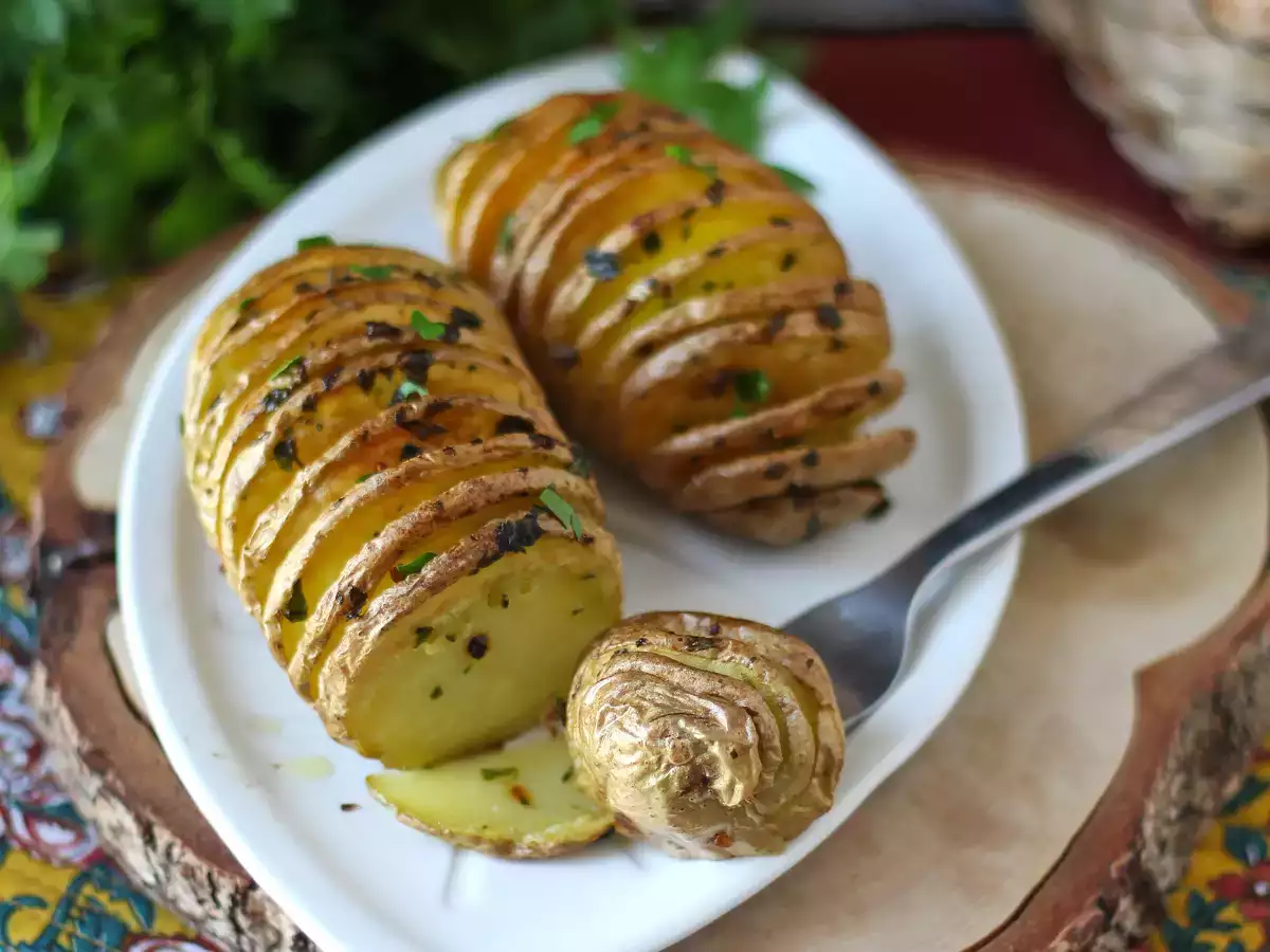 Hasselback-kartofler i luftfryseren: sprøde, smeltende i munden og ultra-nemme! - foto 3