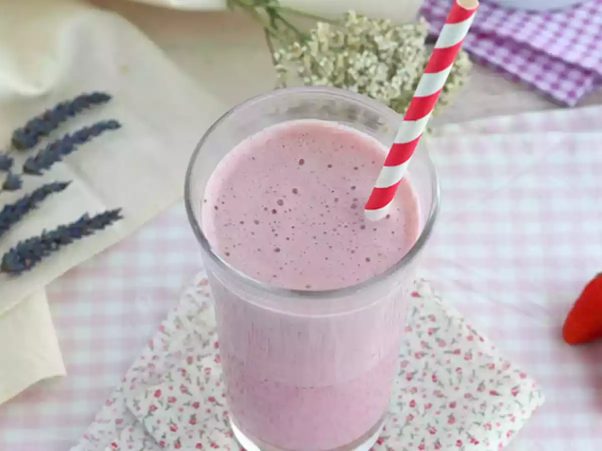 Hindbær- og jordbærmilkshake - foto 3
