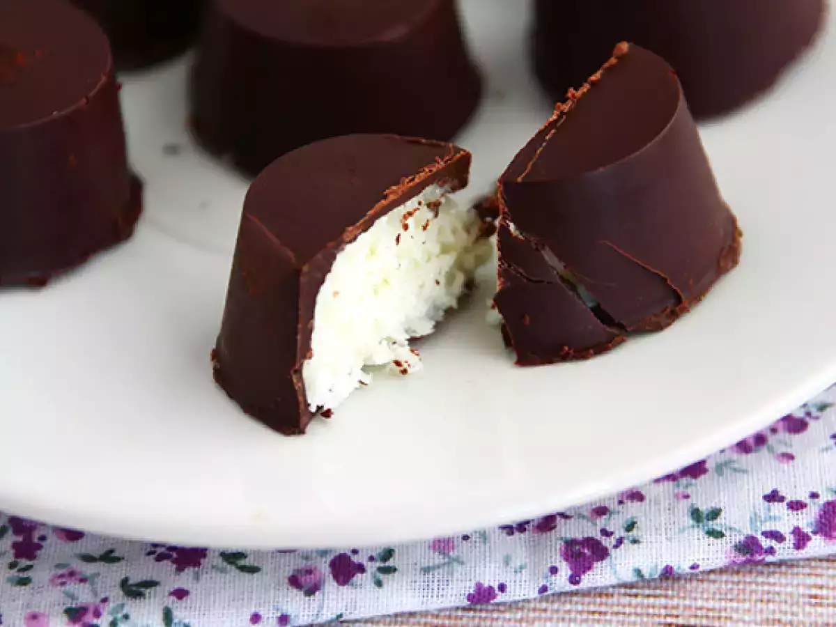 Hjemmelavede Bounty-chokolader med kokosfyld - foto 4