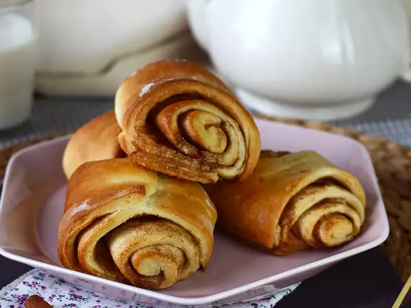Opskrift Hjemmelavede franzbrød – nem opskrift