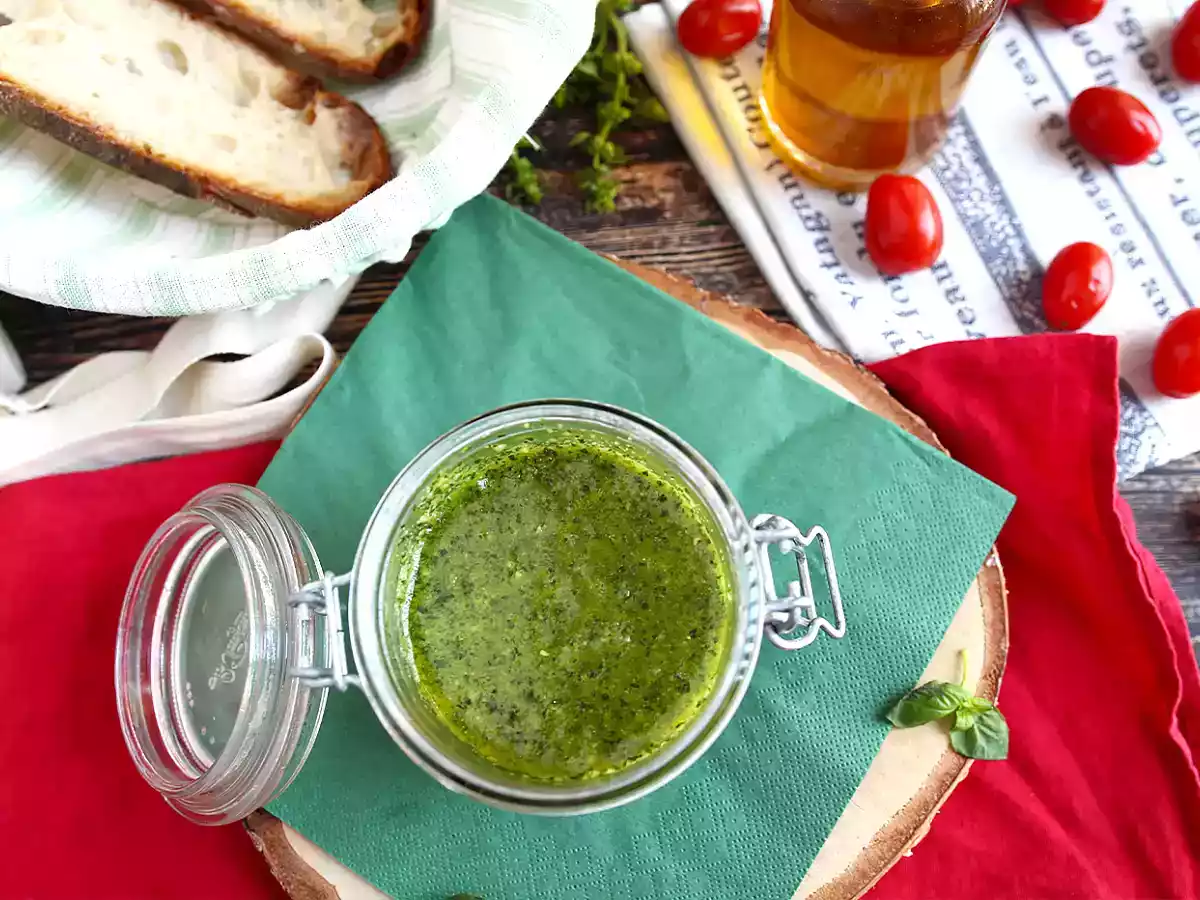 Hjemmelavet grøn pesto - pesto alla genovese - foto 4