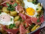 Huevos rotos – den nemme spanske opskrift med kartofler og æg, foto 1