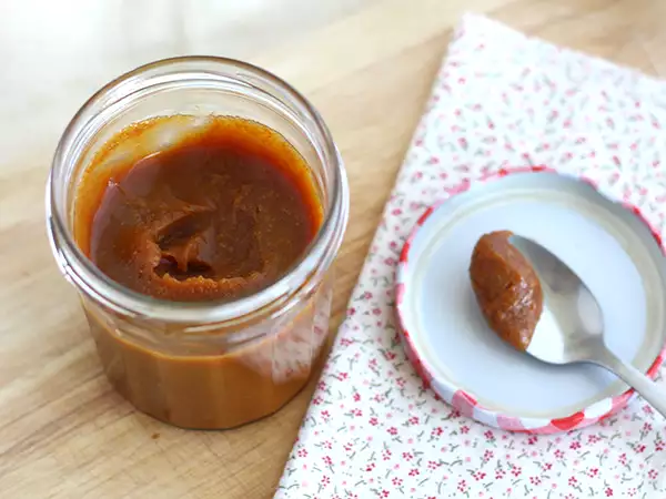 Hurtig og nem karamel med saltet smør