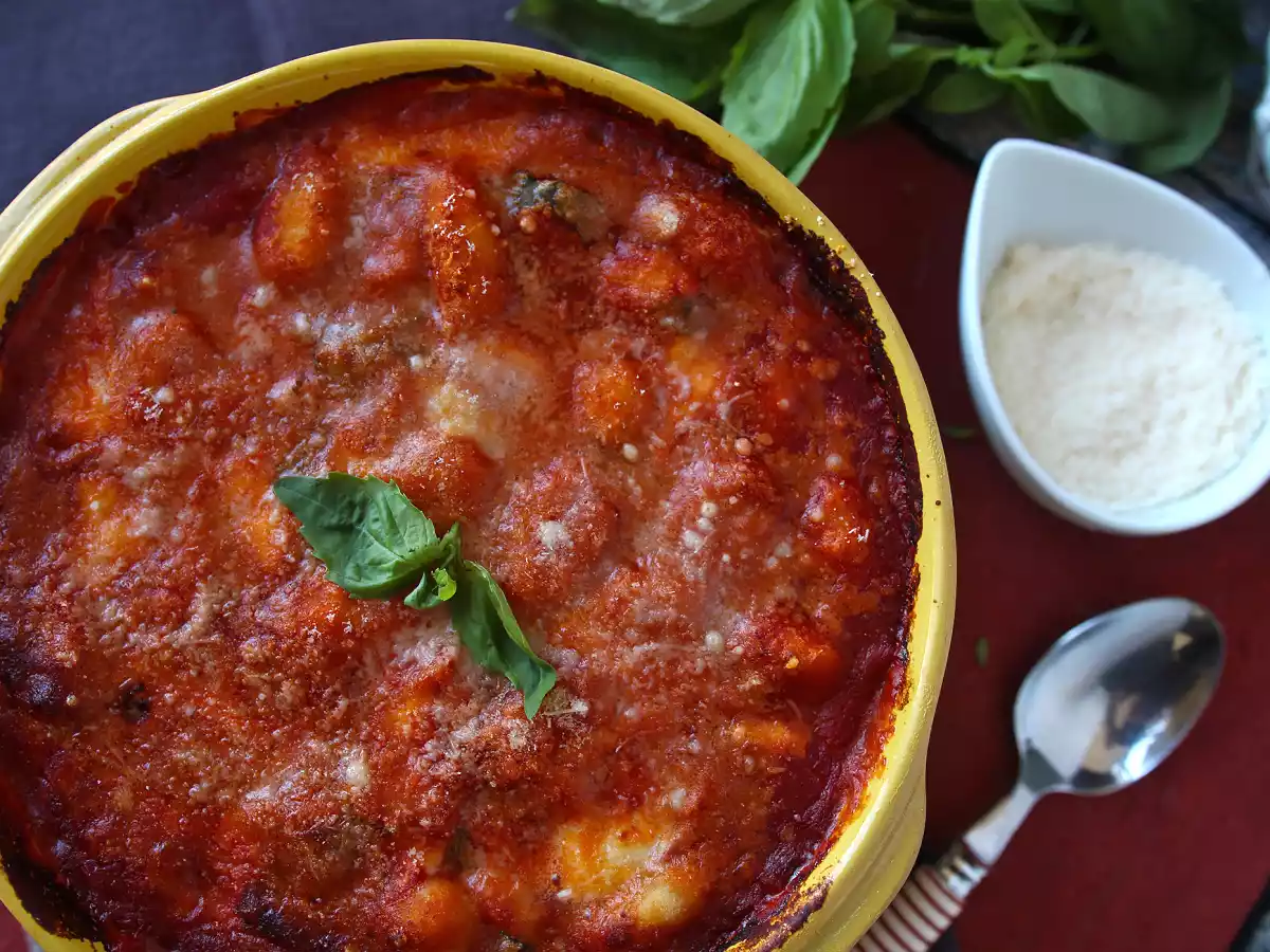 Hurtig og trøstende gnocchi-gratin med tomat og mozzarella - gnocchi alla sorrentina i ovnen - foto 5