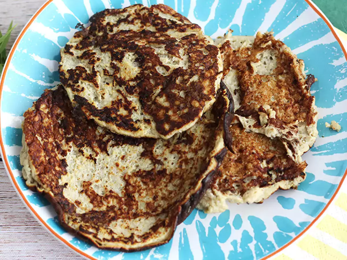 Hurtige glutenfri bananpandekager med banan og æg - foto 2